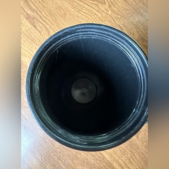 Harry Potter Hogwarts Crest Plastic Travel Mug - Picture 3 of 5